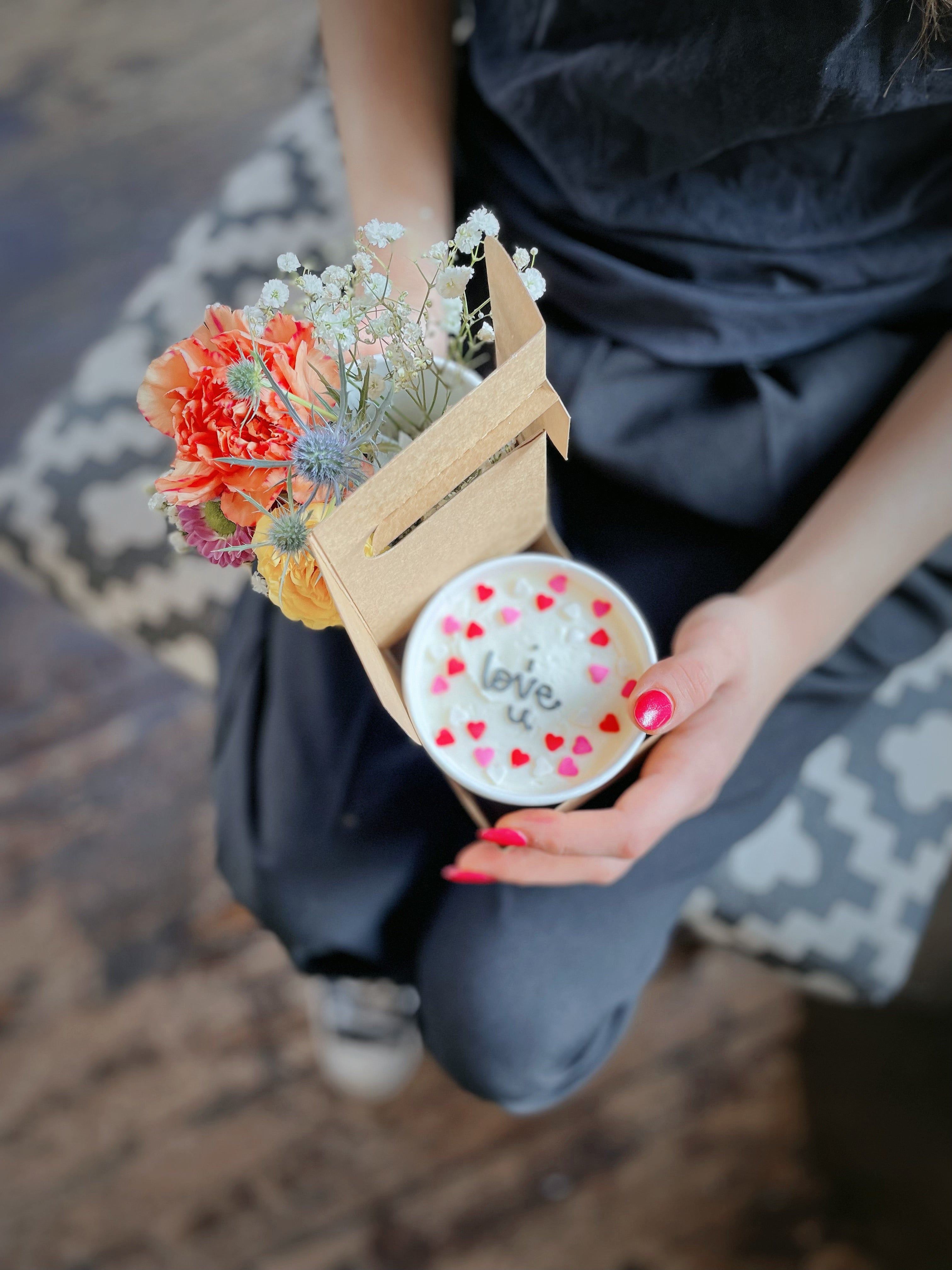 Cake &amp; Flowers Gift Tote