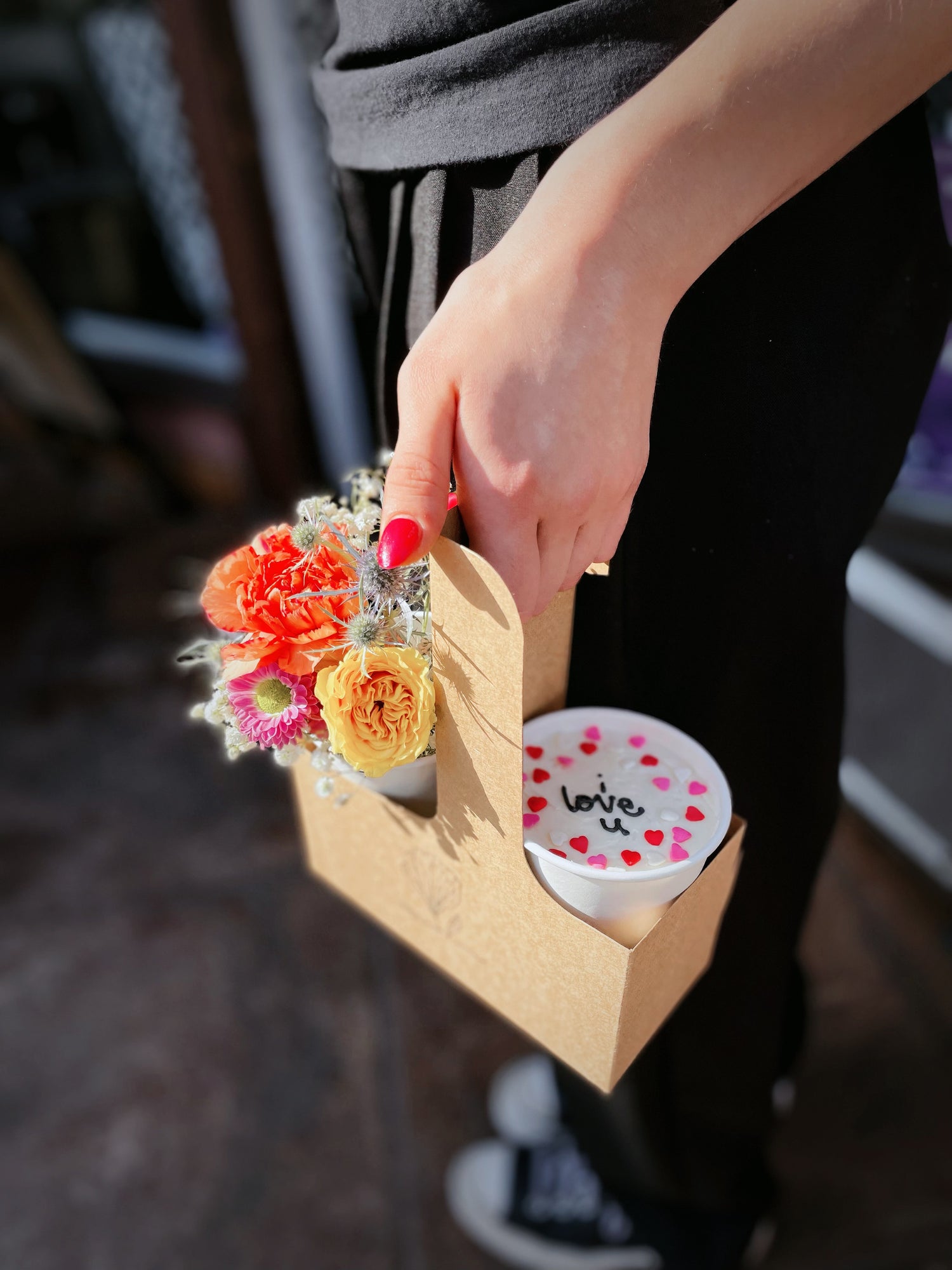 Cake &amp; Flowers Gift Tote