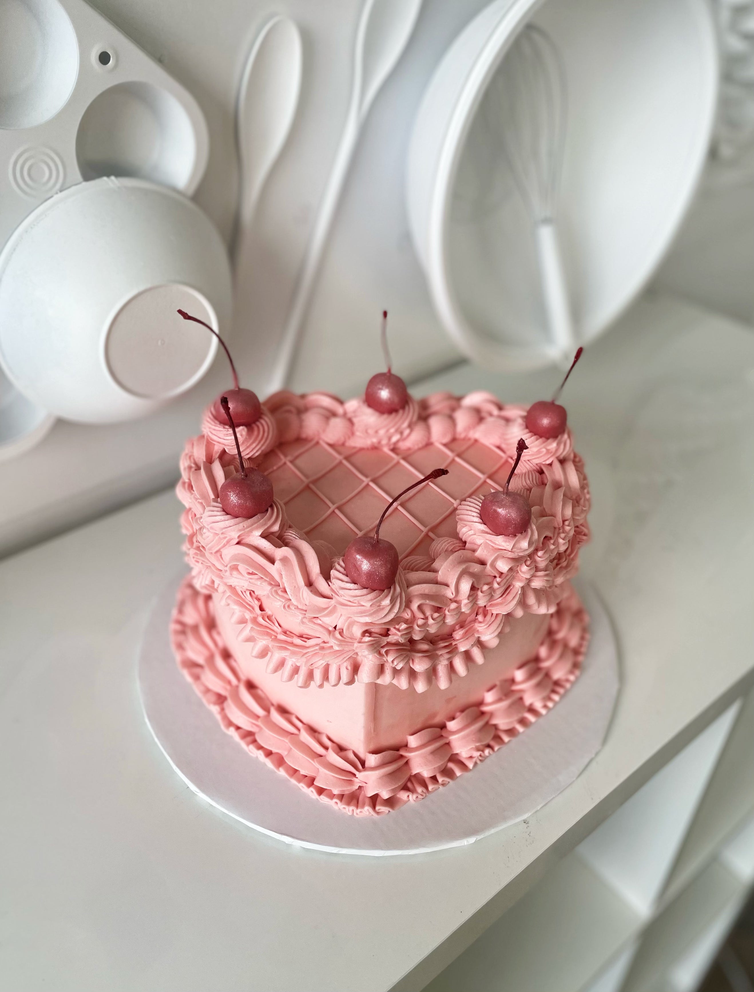 Pink Vintage Heart Cake